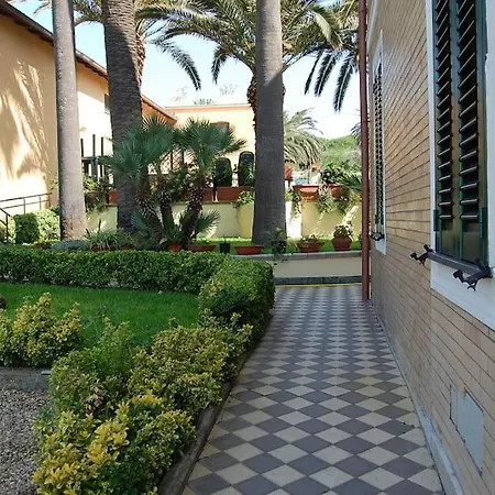 Bed & Breakfast Villino Gregoraci Relais