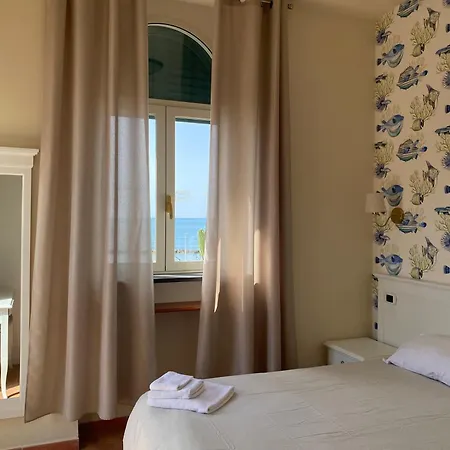 Villino Gregoraci Relais 3* Santa Marinella