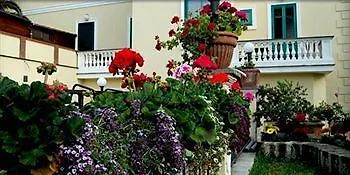 Alojamento de Acomodação e Pequeno-almoço Villino Gregoraci Relais Santa Marinella